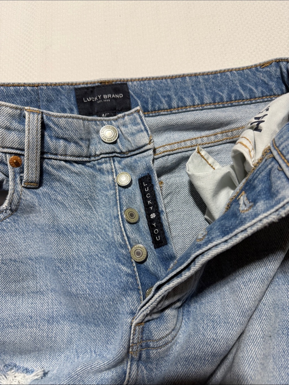 Lucky Brand women’s Light Wash Relaxed Button-Fly Jeans
